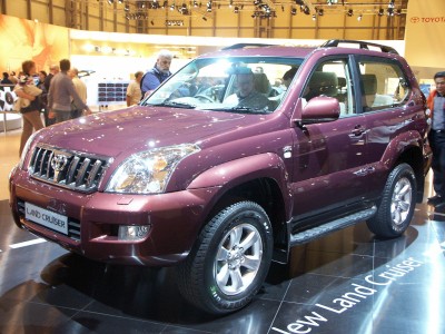 Toyota Land Cruiser 2004 : click to zoom picture.